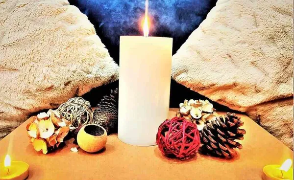 Pack_of_4_White_Lavender_Scented_Paraffin_Wax_Pillar_Candles_For_Meditation,_Spa