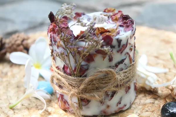 Real_Petal_Rose_Sented_Soya_Wax_Pillar_Candles_For_Meditation,_Spa