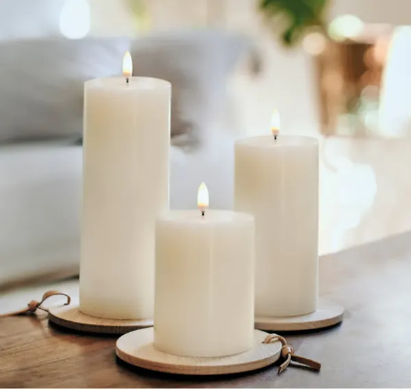 Pack_of_3_White_Lavender_Scented_Paraffin_Wax_Pillar_Candles_For_Meditation,_Spa