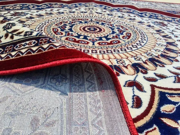 Red_Silk_Touch_Carpet_For_Living_Room_And_Bedroom_(_4_X_6_Feet_)