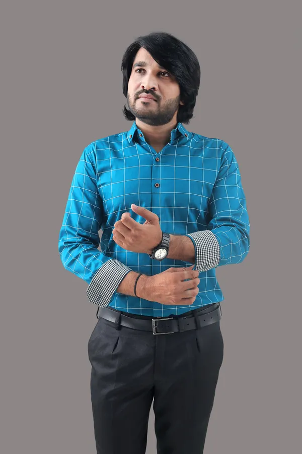 Blue_Cotton_Blend_Regular_Fit_Full_Sleeve_Checkered_Hip_Length_Shirt_For_Men