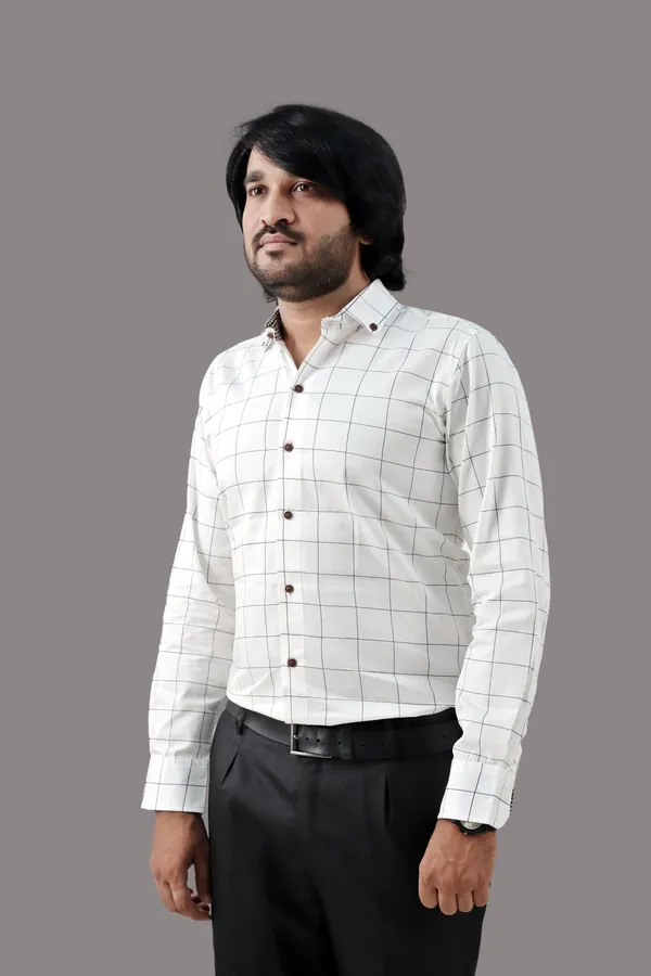 White_Cotton_Blend_Regular_Fit_Full_Sleeve_Checkered_Hip_Length_Shirt_For_Men