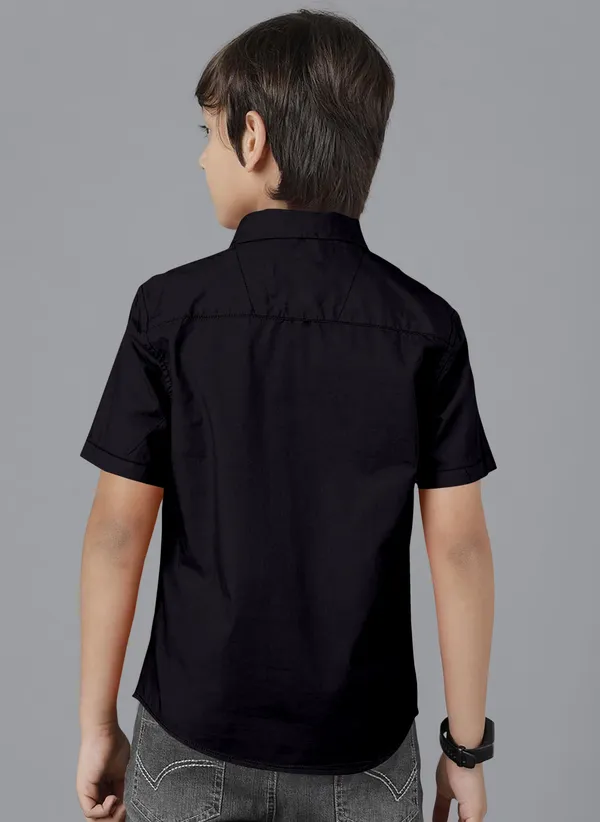 Black_Cotton_Blend_Regular_Fit_Half_Sleeve_Solid_Long_Shirt_For_Boys