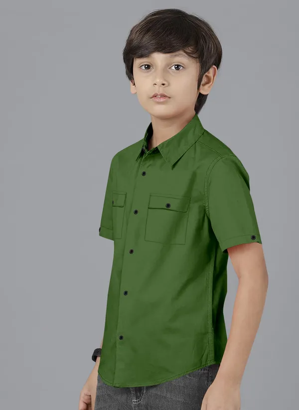 Green_Cotton_Blend_Regular_Fit_Half_Sleeve_Solid_Long_Shirt_For_Boys