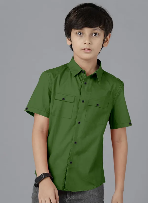 Green_Cotton_Blend_Regular_Fit_Half_Sleeve_Solid_Long_Shirt_For_Boys