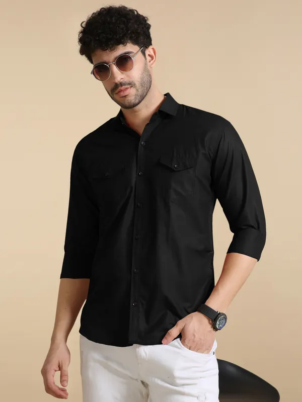 Black_Cotton_Blend_Regular_Fit_Full_Sleeve_Solid_Long_Shirt_For_Men