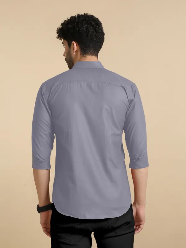 Grey_Cotton_Blend_Regular_Fit_Full_Sleeve_Solid_Long_Shirt_For_Men