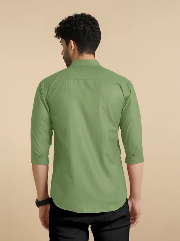 Olive_Green_Cotton_Blend_Regular_Fit_Full_Sleeve_Solid_Long_Shirt_For_Men