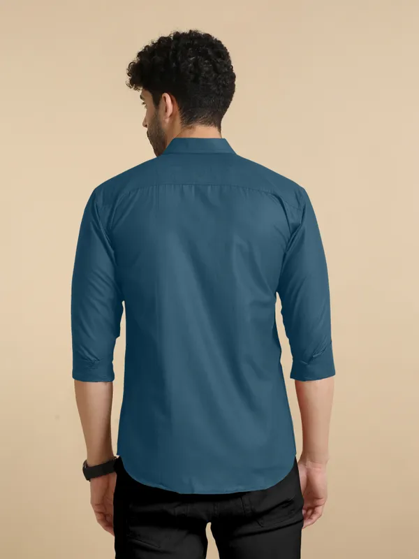 Blue_Cotton_Blend_Regular_Fit_Full_Sleeve_Solid_Long_Shirt_For_Men