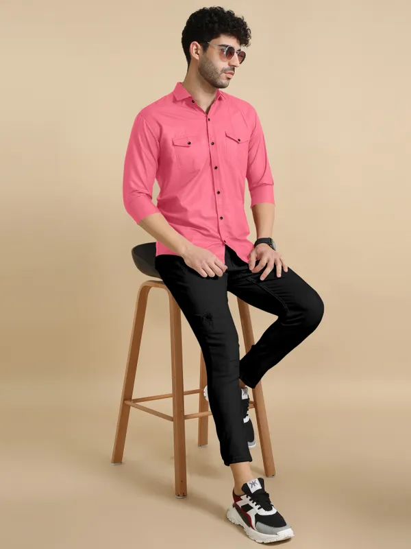 Pink_Cotton_Blend_Regular_Fit_Full_Sleeve_Solid_Long_Shirt_For_Men