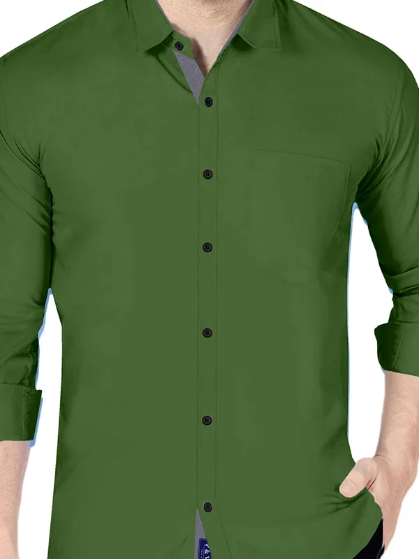 Green_Cotton_Blend_Regular_Fit_Full_Sleeve_Solid_Long_Shirt_For_Men