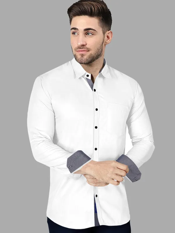 White_Cotton_Blend_Regular_Fit_Full_Sleeve_Solid_Long_Shirt_For_Men