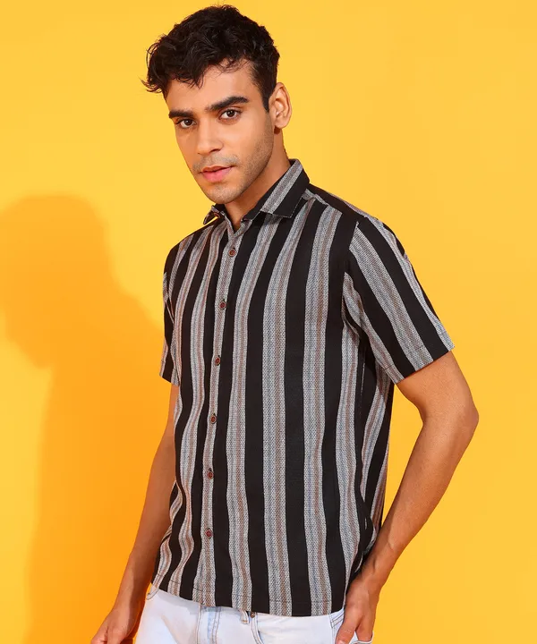 Black_Cotton_Blend_Regular_Fit_Half_Sleeve_Solid_Hip_Length_Shirt_For_Men