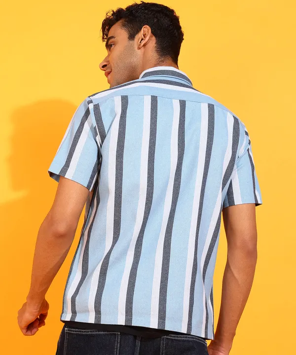 Light_Blue_Cotton_Blend_Regular_Fit_Half_Sleeve_Solid_Hip_Length_Shirt_For_Men