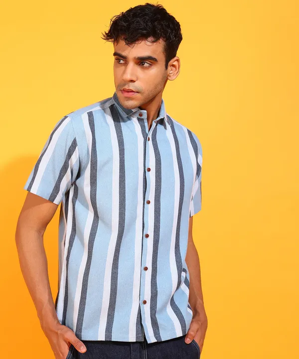 Light_Blue_Cotton_Blend_Regular_Fit_Half_Sleeve_Solid_Hip_Length_Shirt_For_Men
