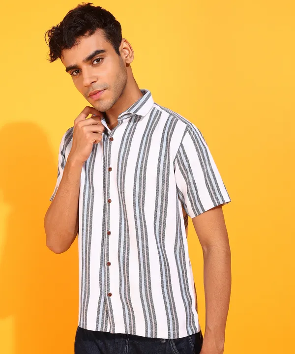 White_Cotton_Blend_Regular_Fit_Half_Sleeve_Striped_Hip_Length_Shirt_For_Men