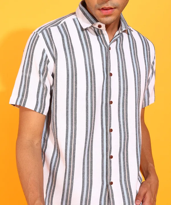 White_Cotton_Blend_Regular_Fit_Half_Sleeve_Striped_Hip_Length_Shirt_For_Men