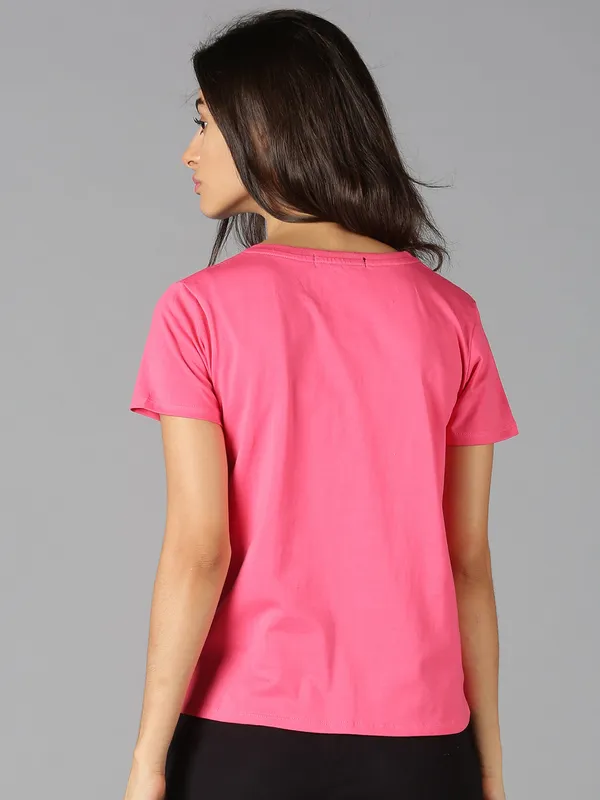 Pink_Pure_Cotton_Graphic_Print_Round_Neck_Slim_Fit_Short_Sleeve_T-Shirt_For_Women