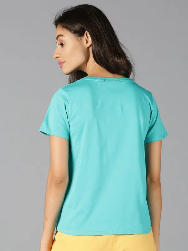 Green_Pure_Cotton_Graphic_Print_Round_Neck_Slim_Fit_Short_Sleeve_T-Shirt_For_Women