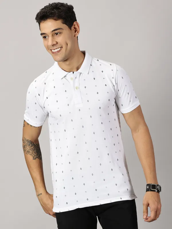 White_Pure_Cotton_Printed_Polo_Neck_Slim_Fit_Short_Sleeve_T-Shirt_For_Men