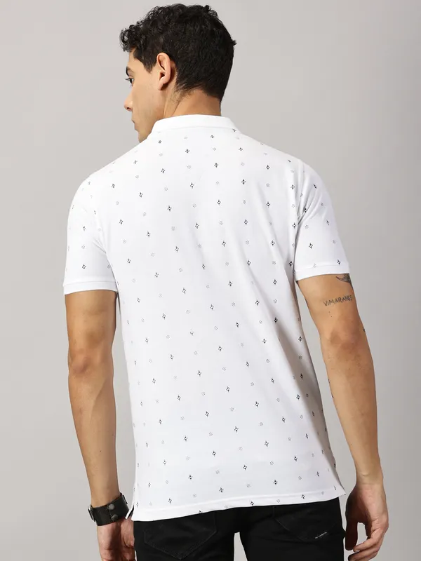 White_Pure_Cotton_Printed_Polo_Neck_Slim_Fit_Short_Sleeve_T-Shirt_For_Men