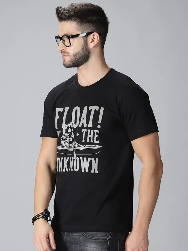 Black_Pure_Cotton_Typography_Round_Neck_Loose_Fit_Half_Sleeve_T-Shirt_For_Men