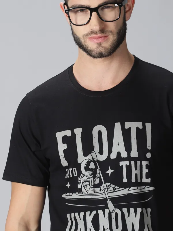 Black_Pure_Cotton_Typography_Round_Neck_Loose_Fit_Half_Sleeve_T-Shirt_For_Men