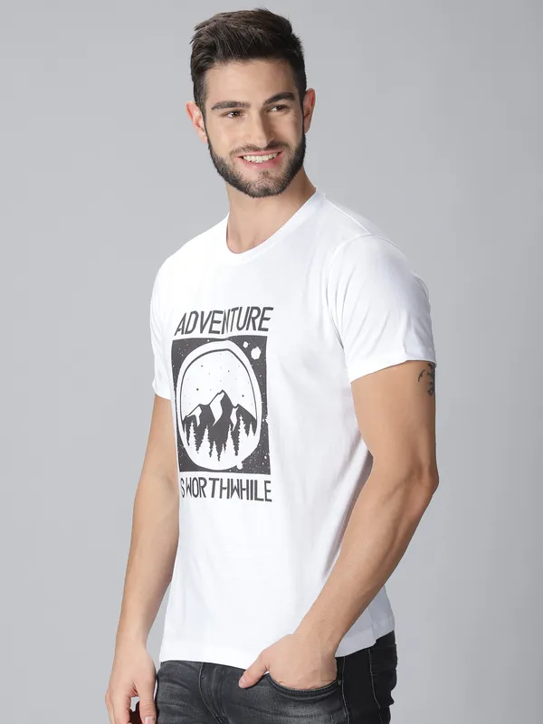 White_Pure_Cotton_Typography_Round_Neck_Loose_Fit_Half_Sleeve_T-Shirt_For_Men