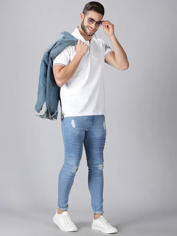 White_Pure_Cotton_Solid_Polo_Neck_Loose_Fit_Half_Sleeve_T-Shirt_For_Men