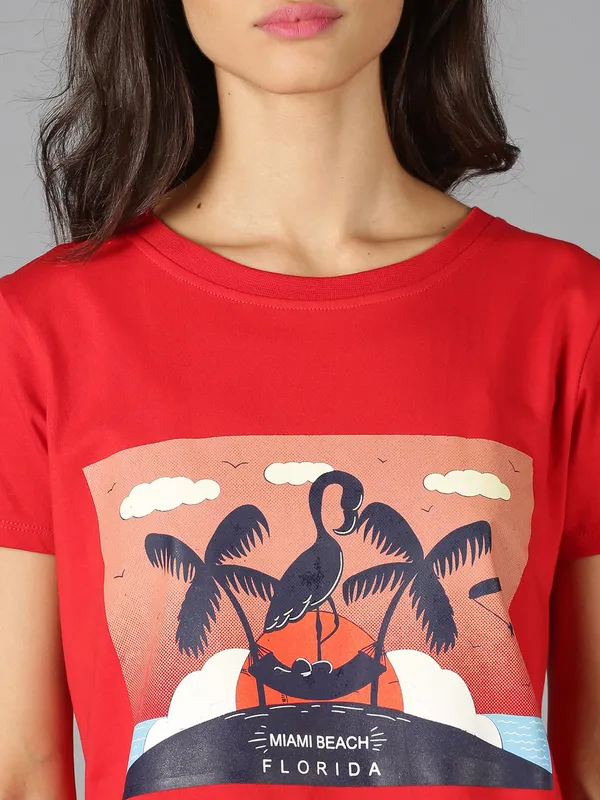 Red_Pure_Cotton_Graphic_Print_Round_Neck_Slim_Fit_Short_Sleeve_T-Shirt_For_Women