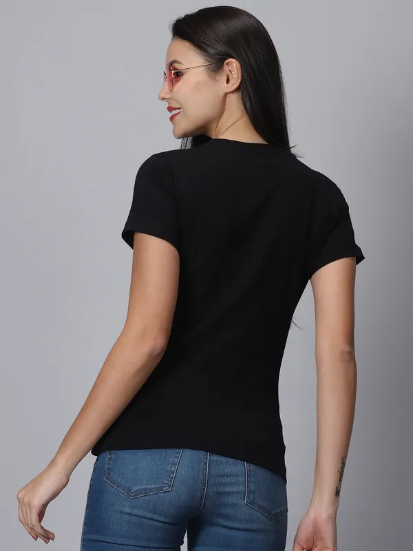Black_Pure_Cotton_Printed_Round_Neck_Slim_Fit_Half_Sleeve_T-Shirt_For_Women