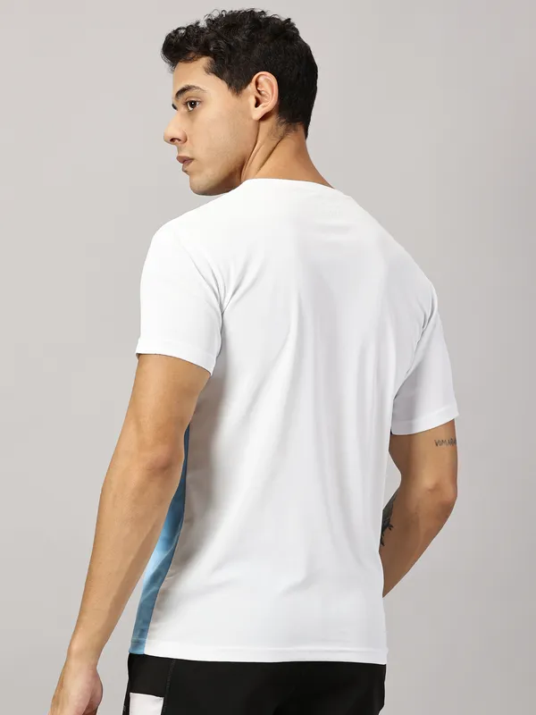 White_&_Light_Blue_Polyester_Colorblock_Round_Neck_Slim_Fit_Short_Sleeve_T-Shirt_For_Men