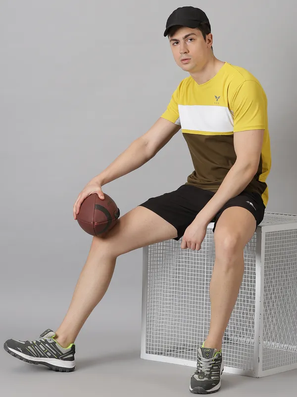 Yellow_&_Green_Polyester_Colorblock_Round_Neck_Slim_Fit_Short_Sleeve_T-Shirt_For_Men