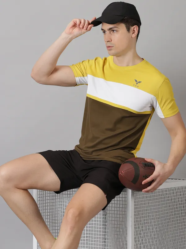 Yellow_&_Green_Polyester_Colorblock_Round_Neck_Slim_Fit_Short_Sleeve_T-Shirt_For_Men
