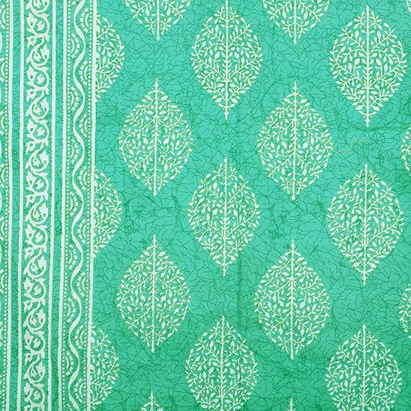 Green_Queen_Size_Tapestry_Printed_With_2_Pillow_Cases_With_Thread_Count_(180)