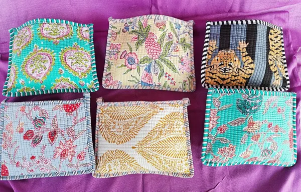 Floral_Print_Quilted_Cosmetic_Pouches_8X6_Inches_Unique_Mix_Assorted_Cotton_Multicolor_Design_2Pcs_Make_Up_Organizer_Currency_Bag_Storage_Bags_with_Zipper_Closure