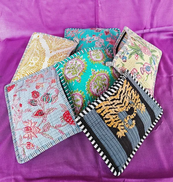 Floral_Print_Quilted_Cosmetic_Pouches_8X6_Inches_Unique_Mix_Assorted_Cotton_Multicolor_Design_2Pcs_Make_Up_Organizer_Currency_Bag_Storage_Bags_with_Zipper_Closure