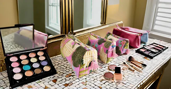 Multicolor_Cosmetic_Bags_Set,_3_Piece_Make_Up_Organizer_Bag_Storage_Bags_With_Zipper_Closure