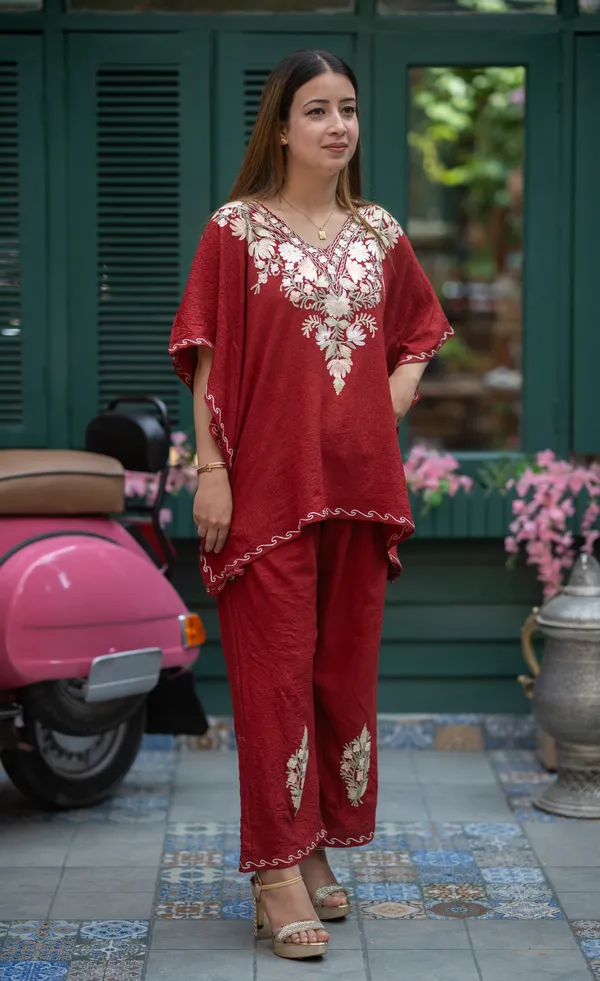 Red_Short_Summer_Cool_Kashmiri_Aari_Embroidery_Crushed_Kaftaan_Cord_Set