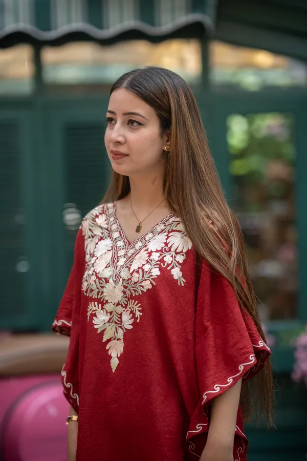 Red_Short_Summer_Cool_Kashmiri_Aari_Embroidery_Crushed_Kaftaan_Cord_Set