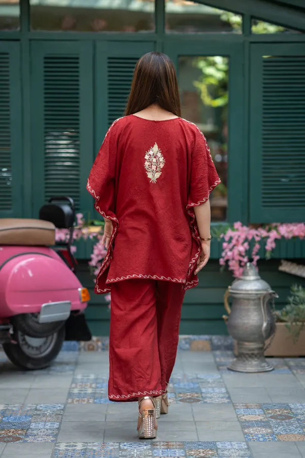 Red_Short_Summer_Cool_Kashmiri_Aari_Embroidery_Crushed_Kaftaan_Cord_Set
