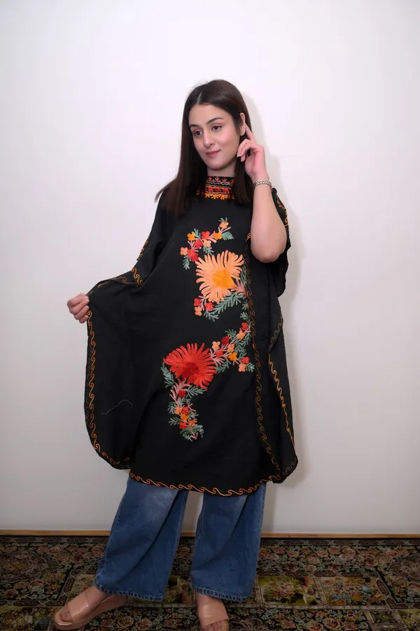 Black_Summer_Cool_Crushed_Cotton_Kashmiri_Aari_Embroidery__Long_Kaftaan