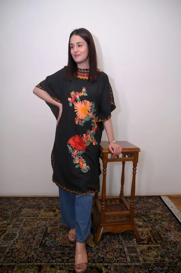 Black_Summer_Cool_Crushed_Cotton_Kashmiri_Aari_Embroidery__Long_Kaftaan