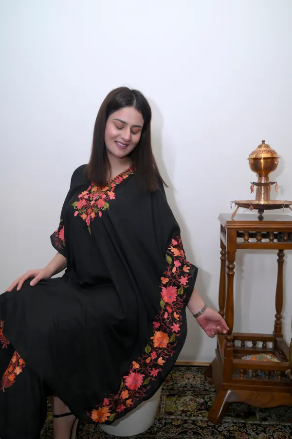 Black_Summer_Cool_Kashmiri_Aari_Embroidery_Kaftaan_Cord_Set