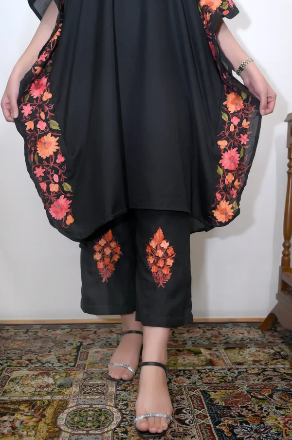 Black_Summer_Cool_Kashmiri_Aari_Embroidery_Kaftaan_Cord_Set