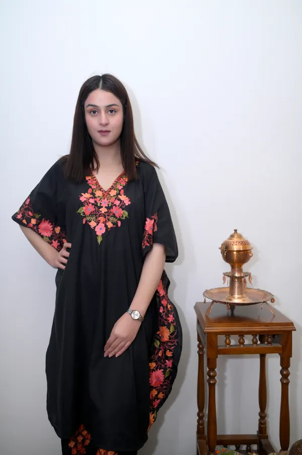 Black_Summer_Cool_Kashmiri_Aari_Embroidery_Kaftaan_Cord_Set
