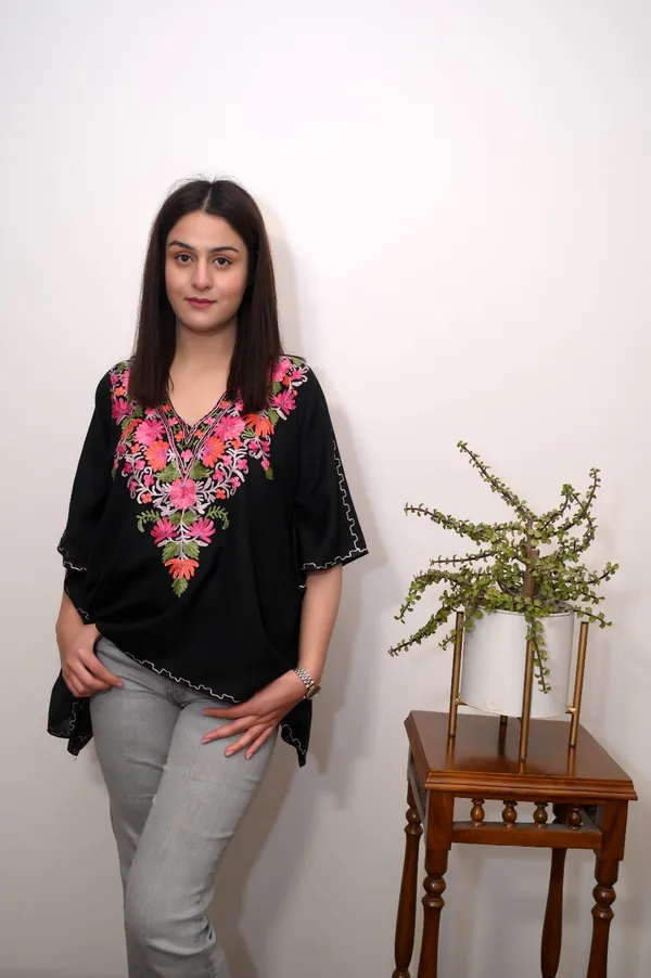 Black_Summer_Cool_Kashmiri_Aari_Embroidery_Short_Kaftaan