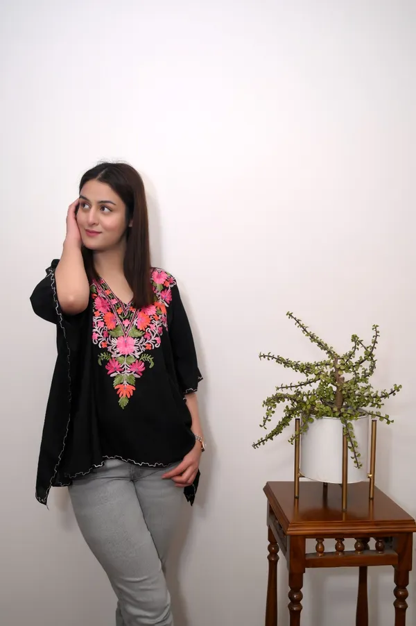 Black_Summer_Cool_Kashmiri_Aari_Embroidery_Short_Kaftaan
