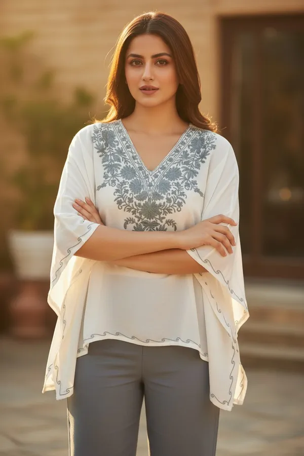 GREY_ON_WHITE_SHORT_KAFTAAN