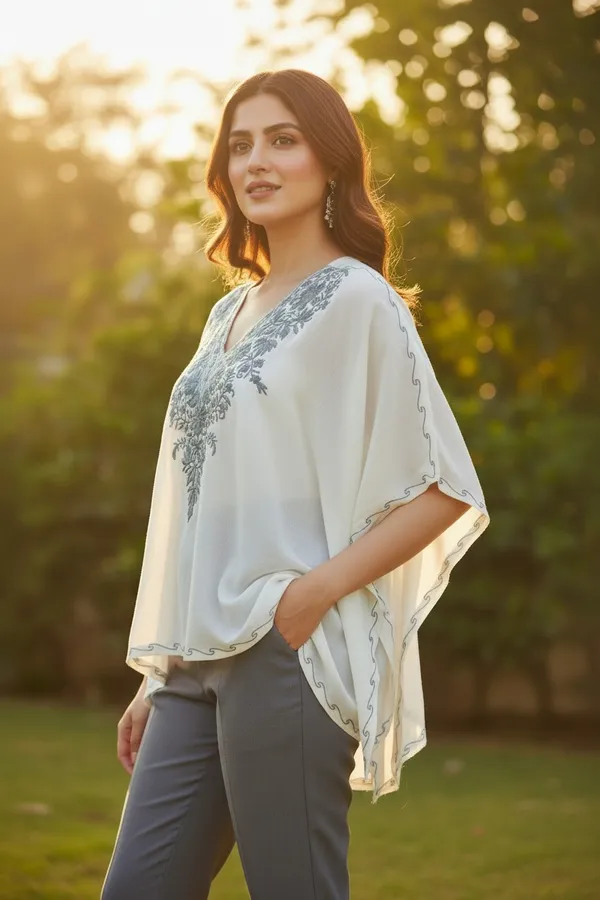 GREY_ON_WHITE_SHORT_KAFTAAN